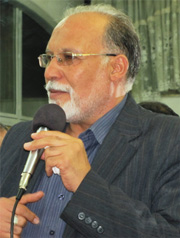 استاد حاج غلامرضا فلاح - رئیس مجمع نغمه سرایان آل محمد استان قم استاد حاج غلامرضا فلاح - رئیس مجمع نغمه سرایان آل محمد استان قم